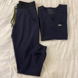 FIGS Quiet Navy Catarina Scrub Top & Zamora Jogger Scrub Pants Set, Women’s XS